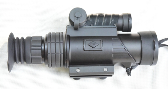 10x32 Jagdbereich mit eingebauten Laser-Rangefinder 750m und 905nm Eye Safe-Technologie