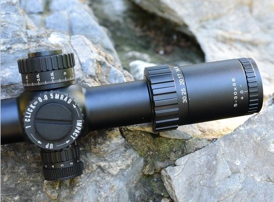 Fernsicht mit FFP-ED-Optikglas Jagdsicht 5x-30x Vergrößerung