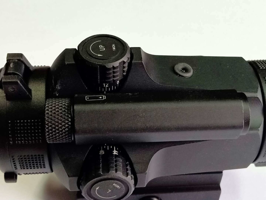 Schnell freigesetzte Montage und Flip-Up-Abdeckung 30mm Objektivobjektiv Durchmesser Naotilus Red Dot Sight